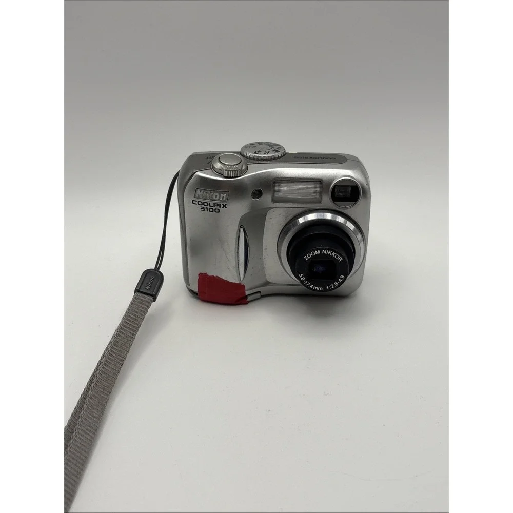 Nikon COOLPIX E3100 3100 3.2MP Digital Camera WORKS/READ DESCRIPTION